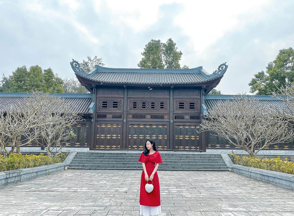 Kinh nghiệm du lịch Chùa Bái Đính - Ngôi chùa nắm giữ nhiều kỉ lúc nhất Châu Á