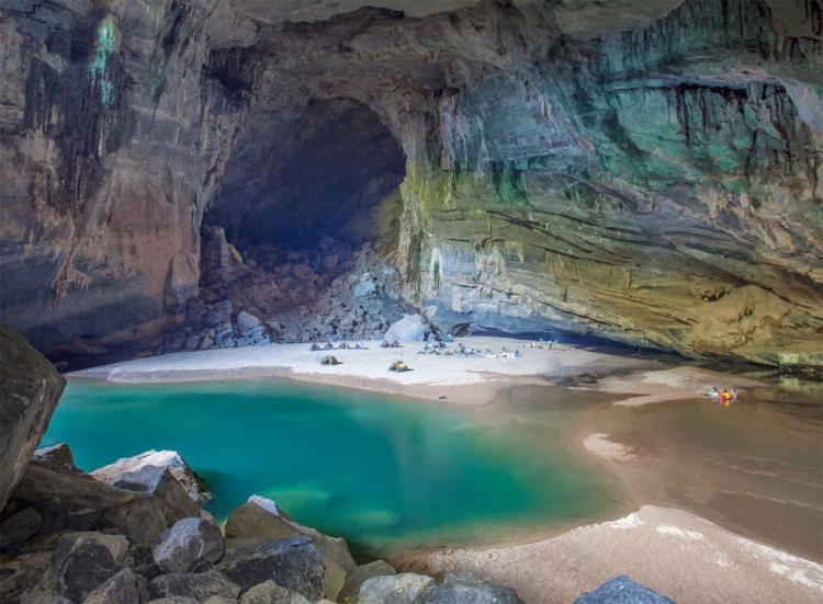 9 hang động du khách có thể khám phá ở Quảng Bình