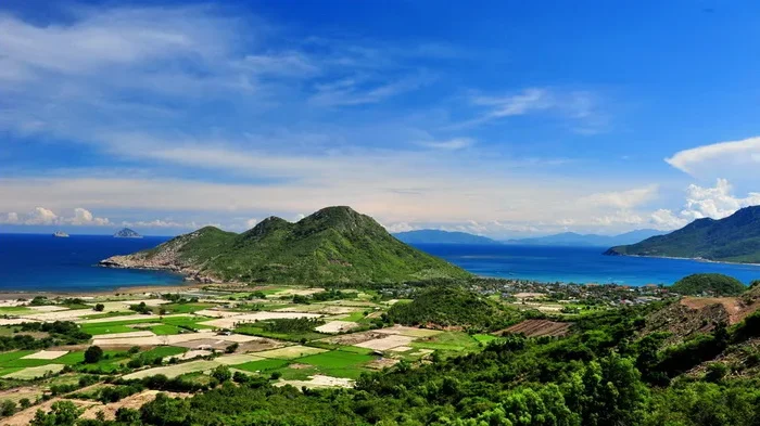 Bán đảo Hòn Hèo - Nha Trang (Phước Hà Sơn)