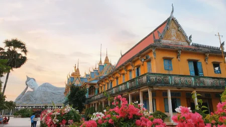 Chùa Wat Pătum Wôngsa Som Rông - Sóc Trăng