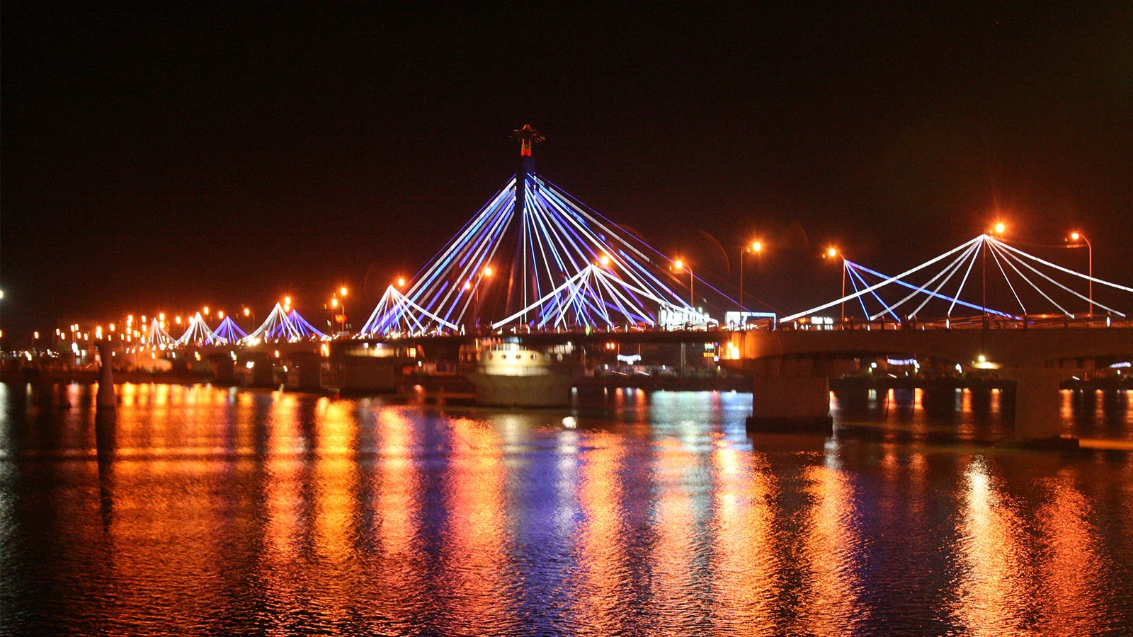 Cầu Sông Hàn