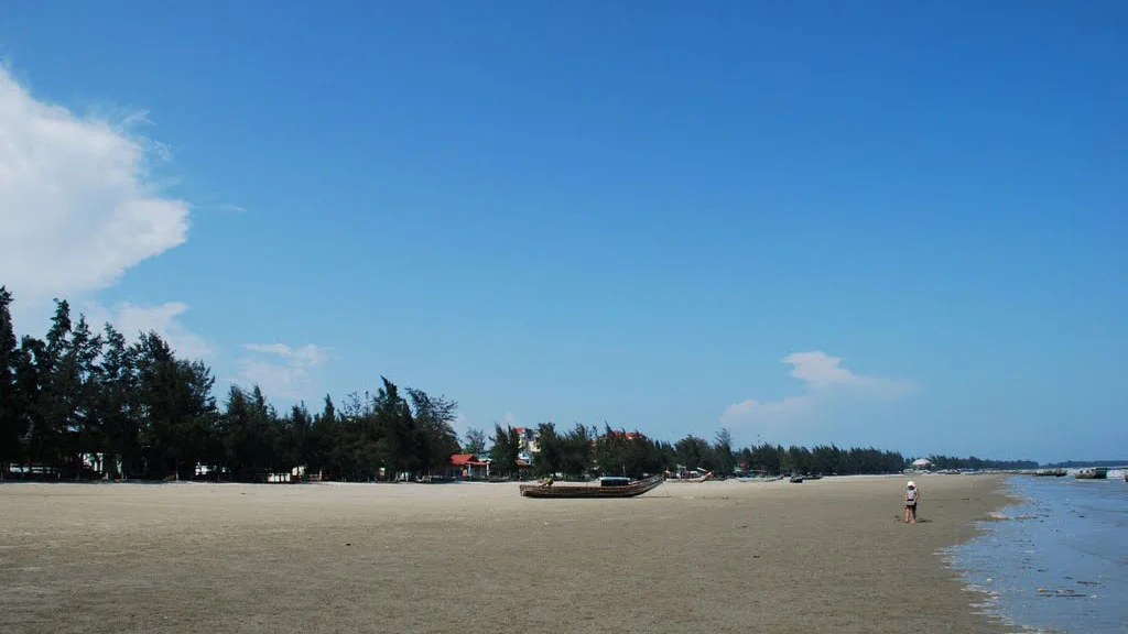 Bãi Biển Trà Cổ, Quảng Ninh