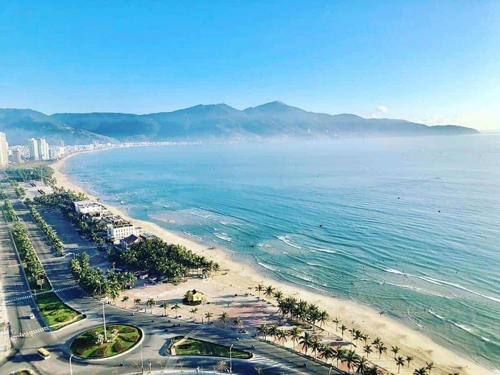 Bãi biển Mỹ Khê Đà Nẵng &ndash; Review chi tiết ăn ở, vui chơi, đi lại &ndash;  VinWonders
