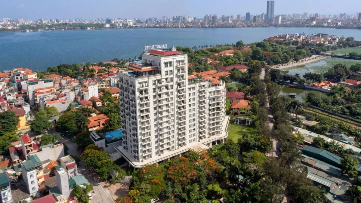 Khách sạn Elegant Suites Westlake Hanoi Hà Nội