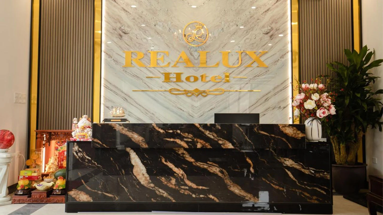 Khách sạn Realux Hotel Sầm Sơn