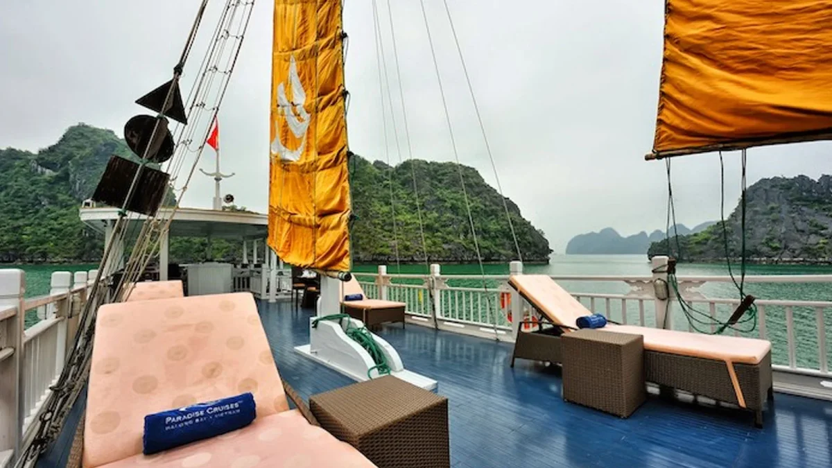 Du thuyền Paradise Explorer Cruise Hạ Long
