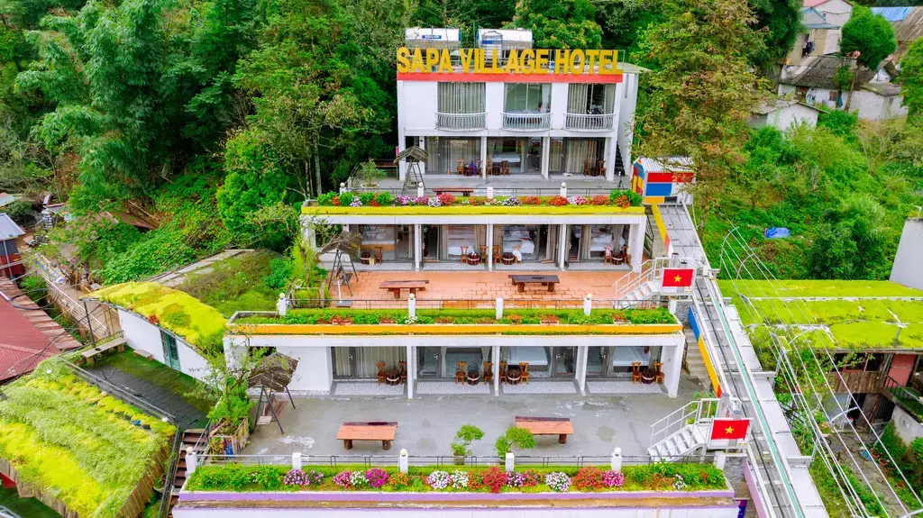 Khách sạn Village Sapa Hotel