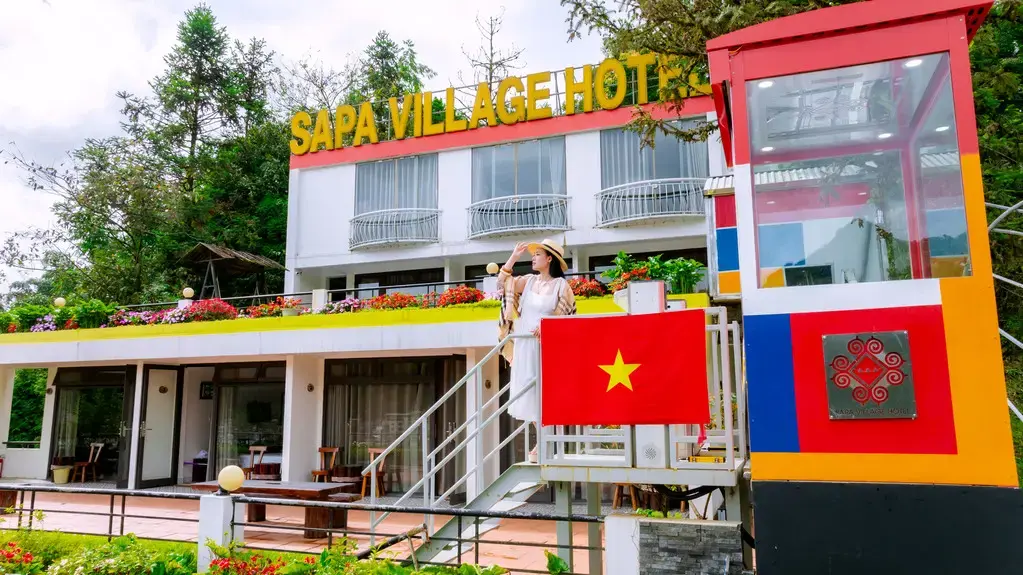 Khách sạn Village Sapa Hotel