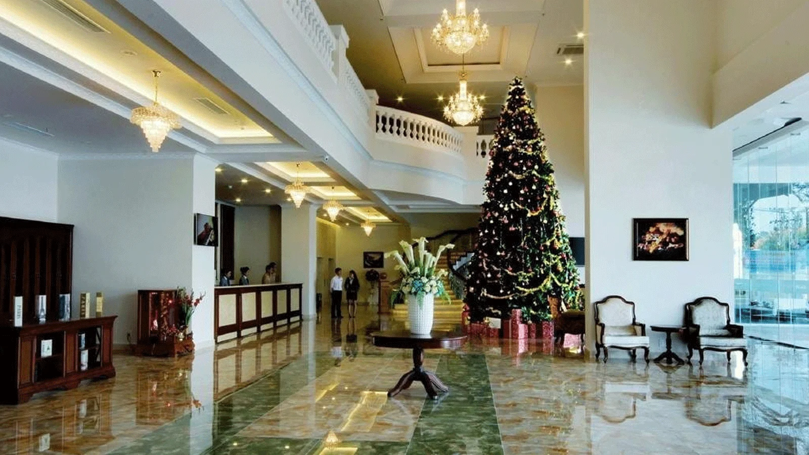 Khách sạn Nha Trang Palace Hotel