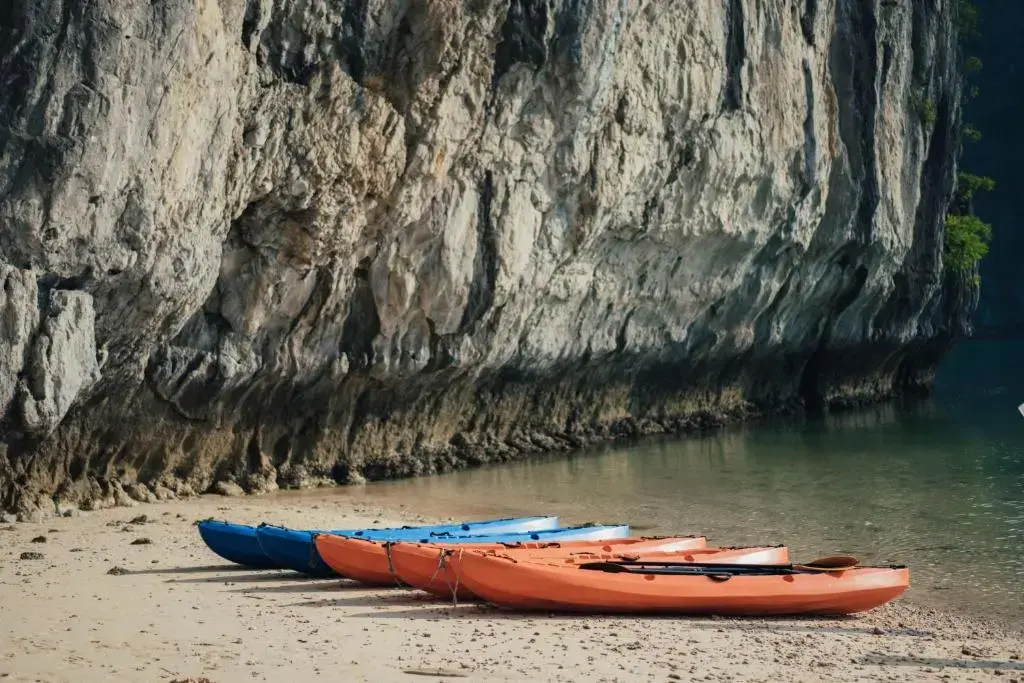 Du thuyền Scarlet Pearl Cruises Hạ Long