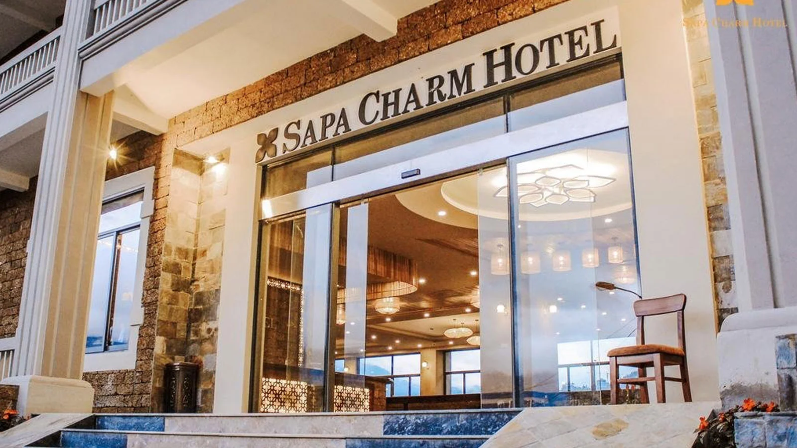 Khách sạn Charm Hotel Sapa