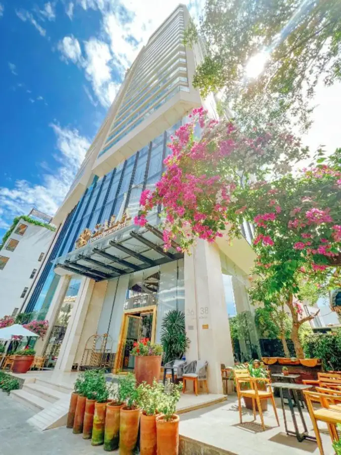 Khách sạn Sala Đà Nẵng Beach Hotel