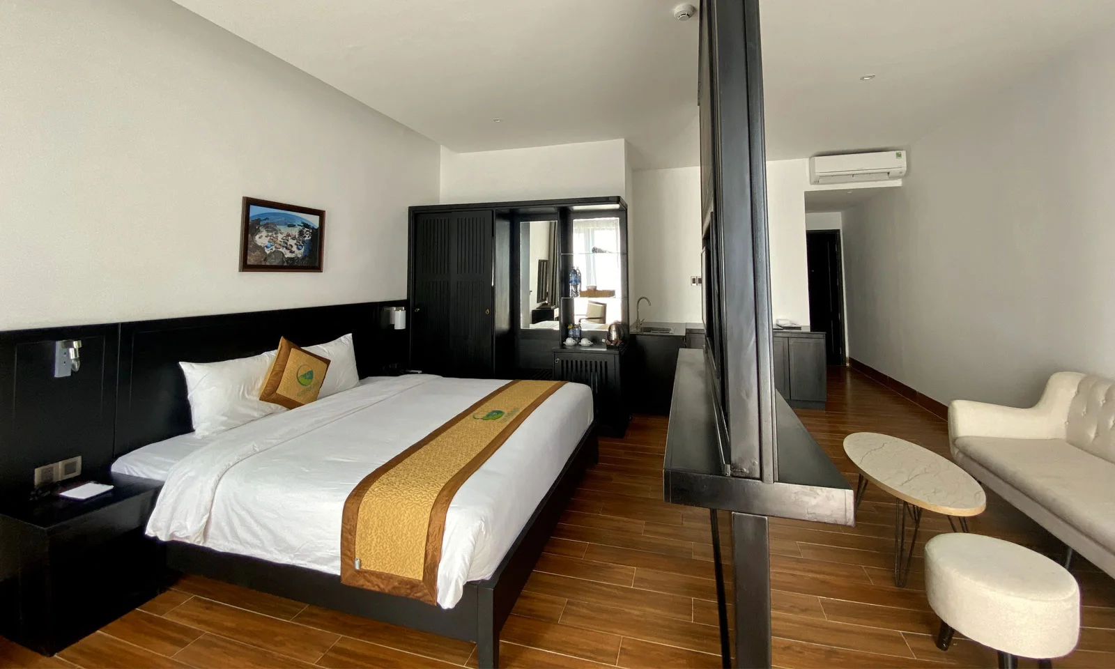 Khách sạn Đảo Ngọc Lý Sơn - Pearl Island Hotel & Resort Quảng Ngãi