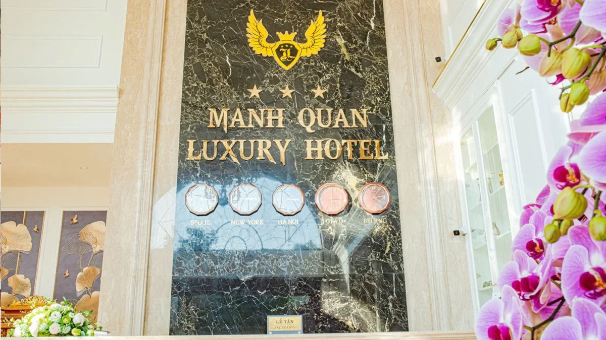 Khách sạn Mạnh Quân Luxury Hotel Vĩnh Phúc