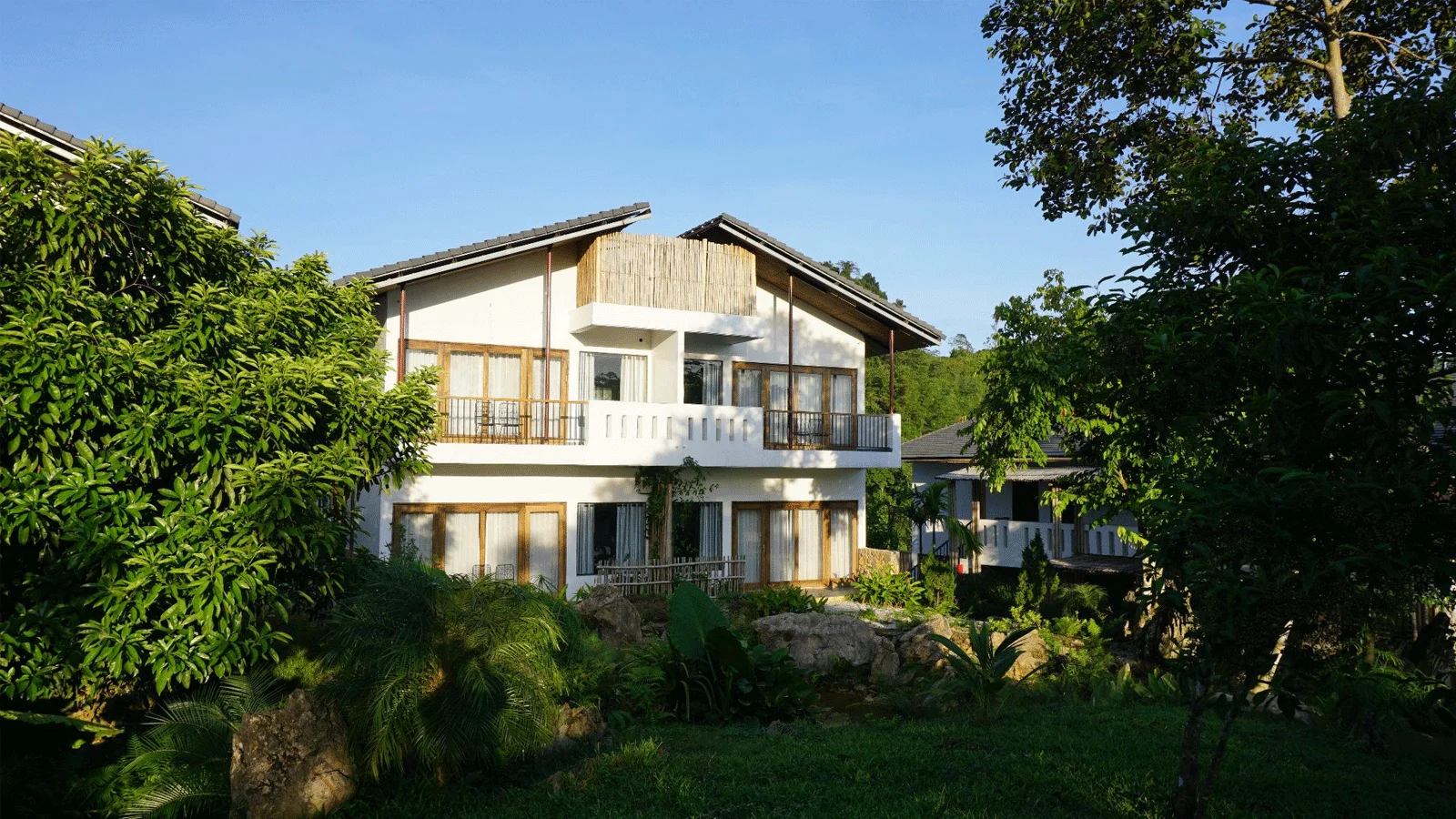 Bakhan Village Resort Mai Châu Hòa Bình