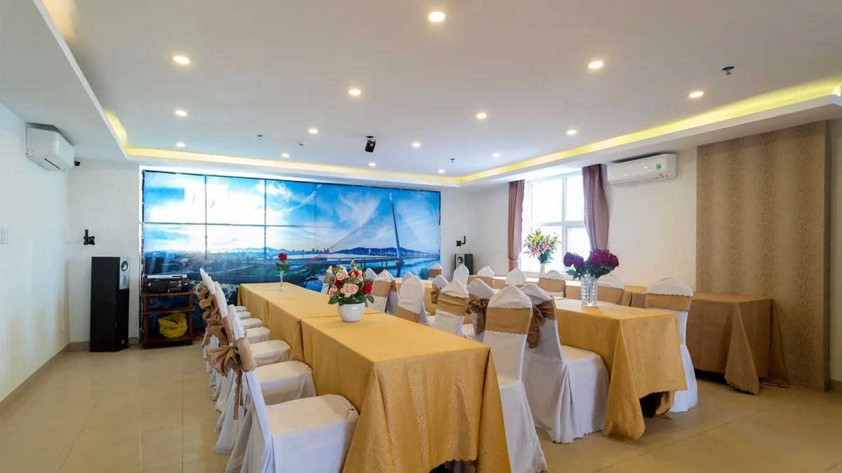 Khách sạn Golden Light Đà Nẵng Hotel