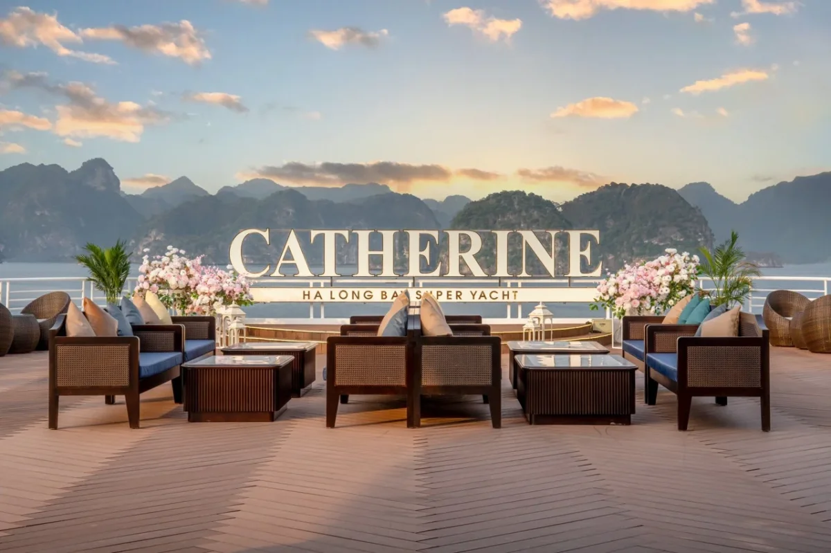 Du thuyền Catherine Cruise Hạ Long