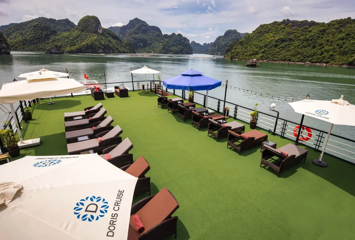 Du thuyền Doris Cruise Hạ Long