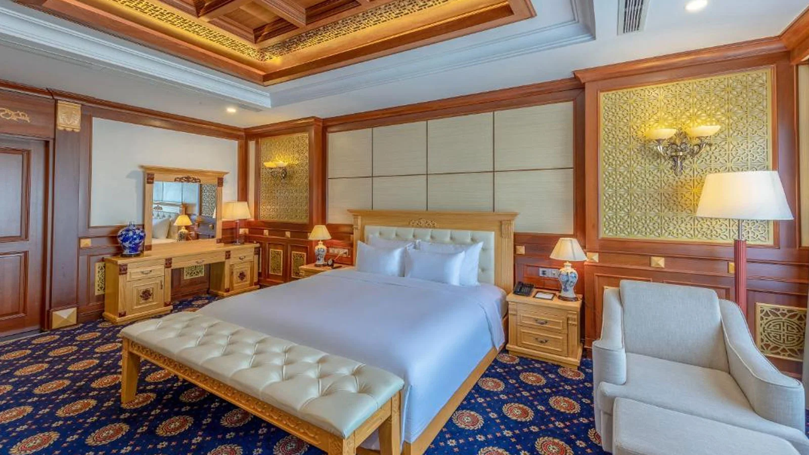 Khách sạn DLG Hotel Đà Nẵng