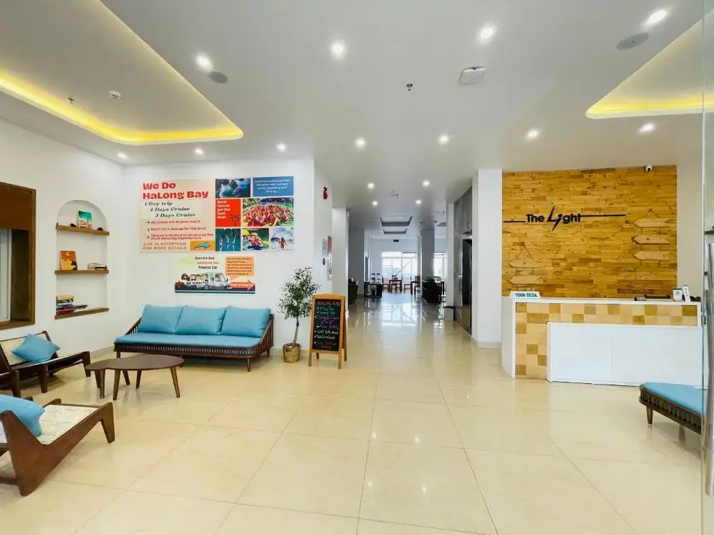 Khách sạn The Light Hotel Hạ Long