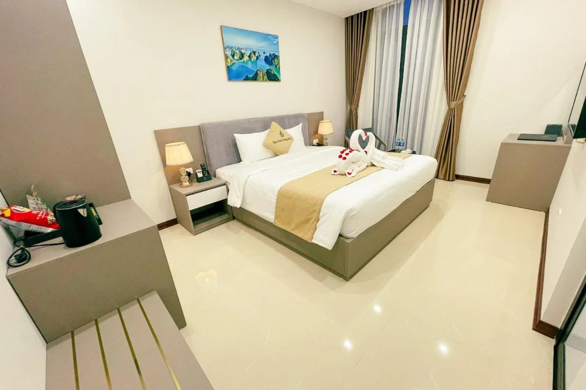 Khách sạn Ngọc Ánh Dương Hotel Hạ Long