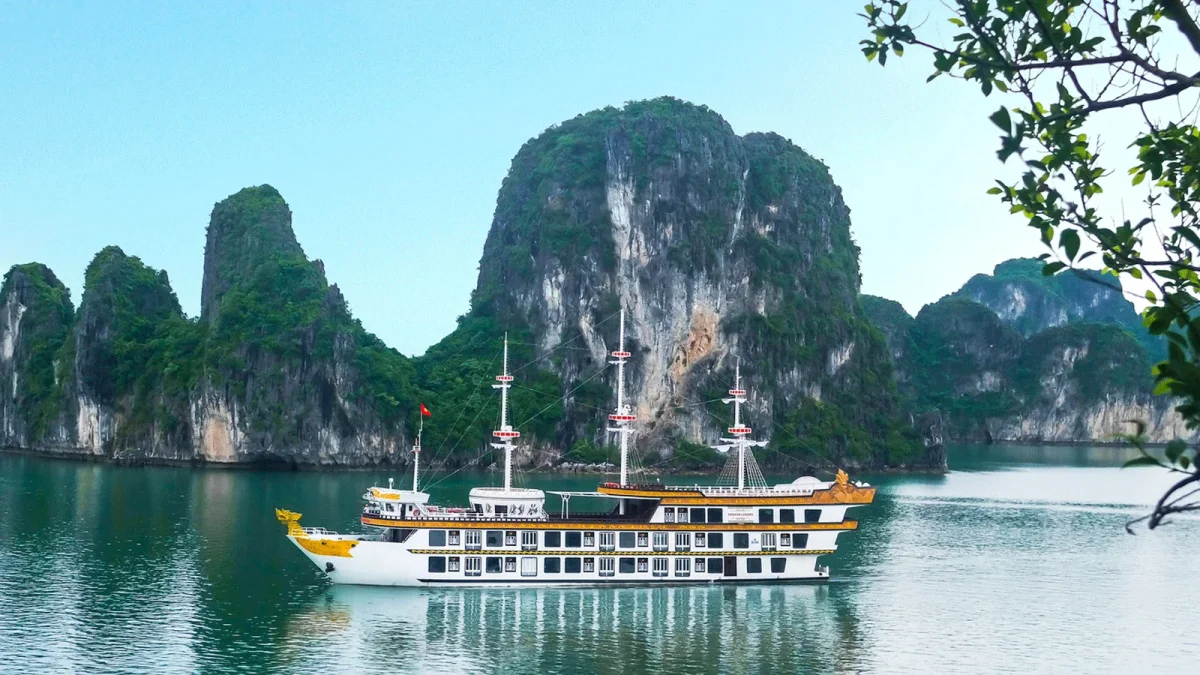 Du thuyền Halong Dragon Legend Cruise Hạ Long