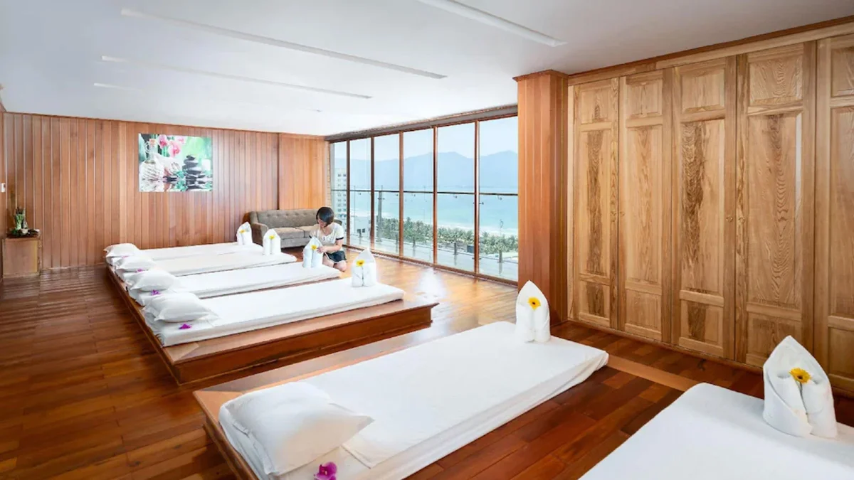 Khách sạn Sunny Ocean Hotel & Spa Đà Nẵng