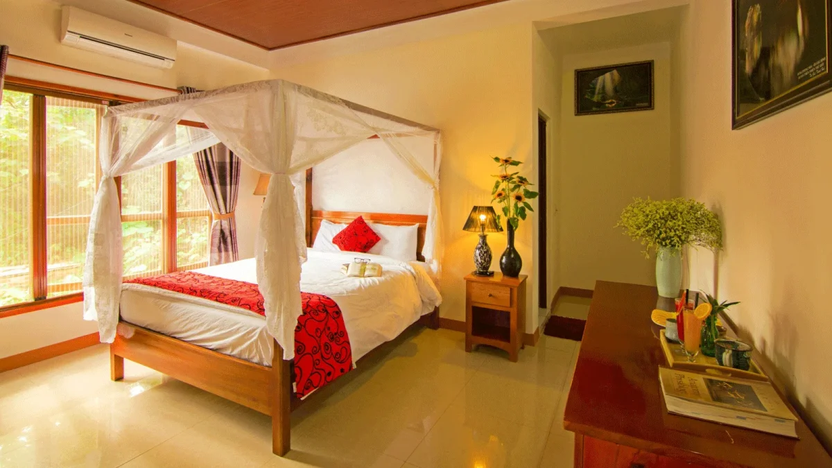 Resort Phong Nha Lake House Quảng Bình