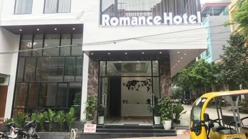 Romance Cát Bà Hotel