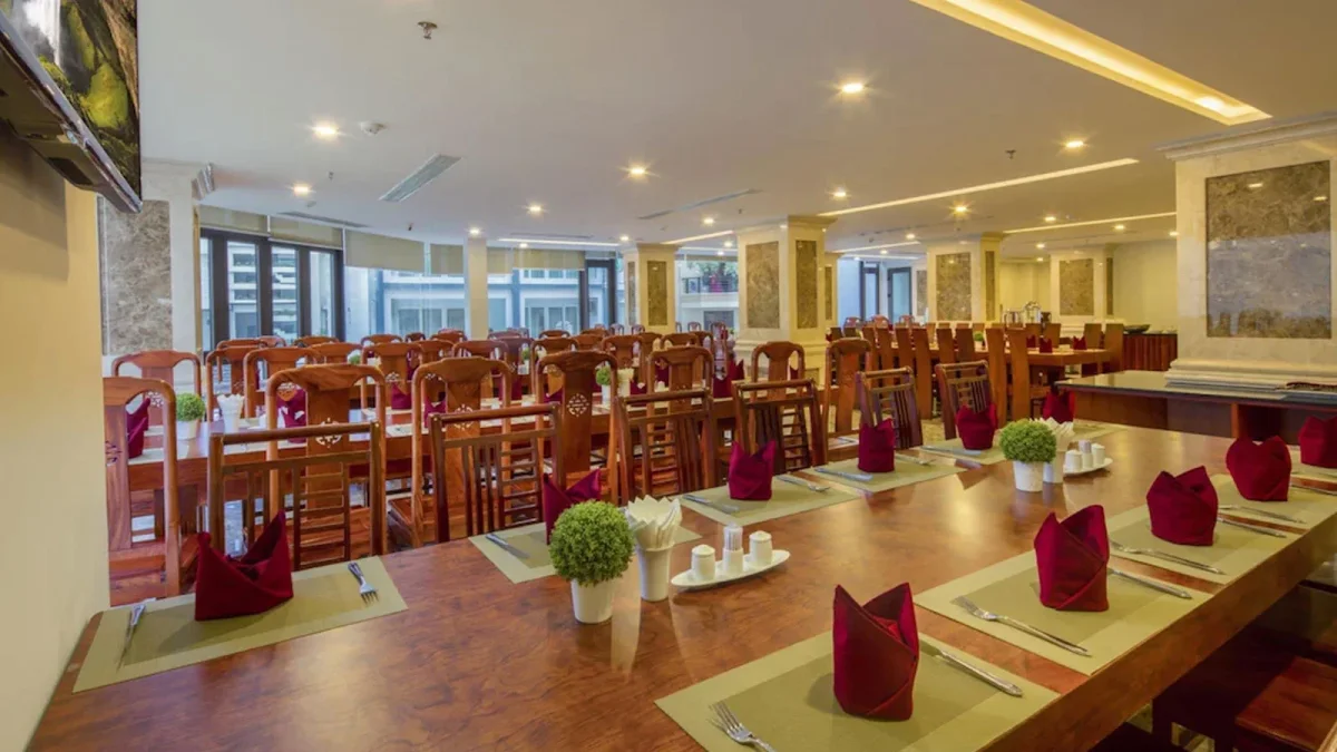 Khách sạn Red Sun Nha Trang Hotel