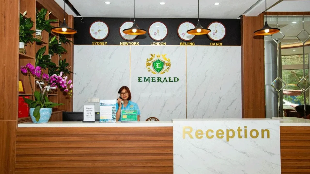 Khách sạn Emerald Cát Bà Hotel