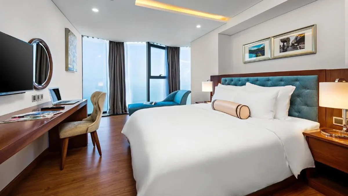 Khách sạn Paris Deli Danang Beach Hotel Đà Nẵng
