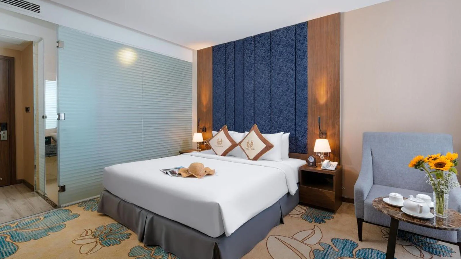 Khách sạn Vesna Hotel Nha Trang