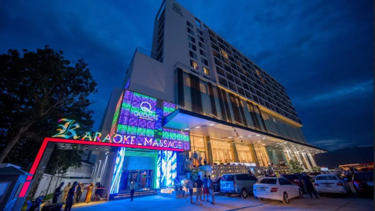 Khách sạn Quinter Central Nha Trang