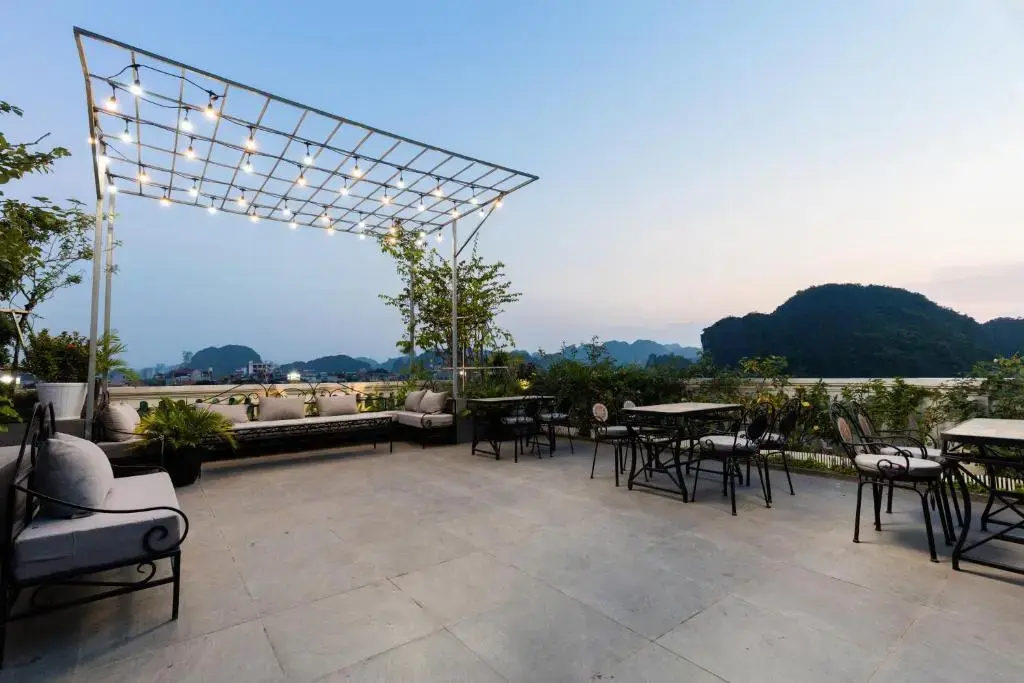Khách sạn Liberty Hall Tam Cốc Hotel & Villa Ninh Bình