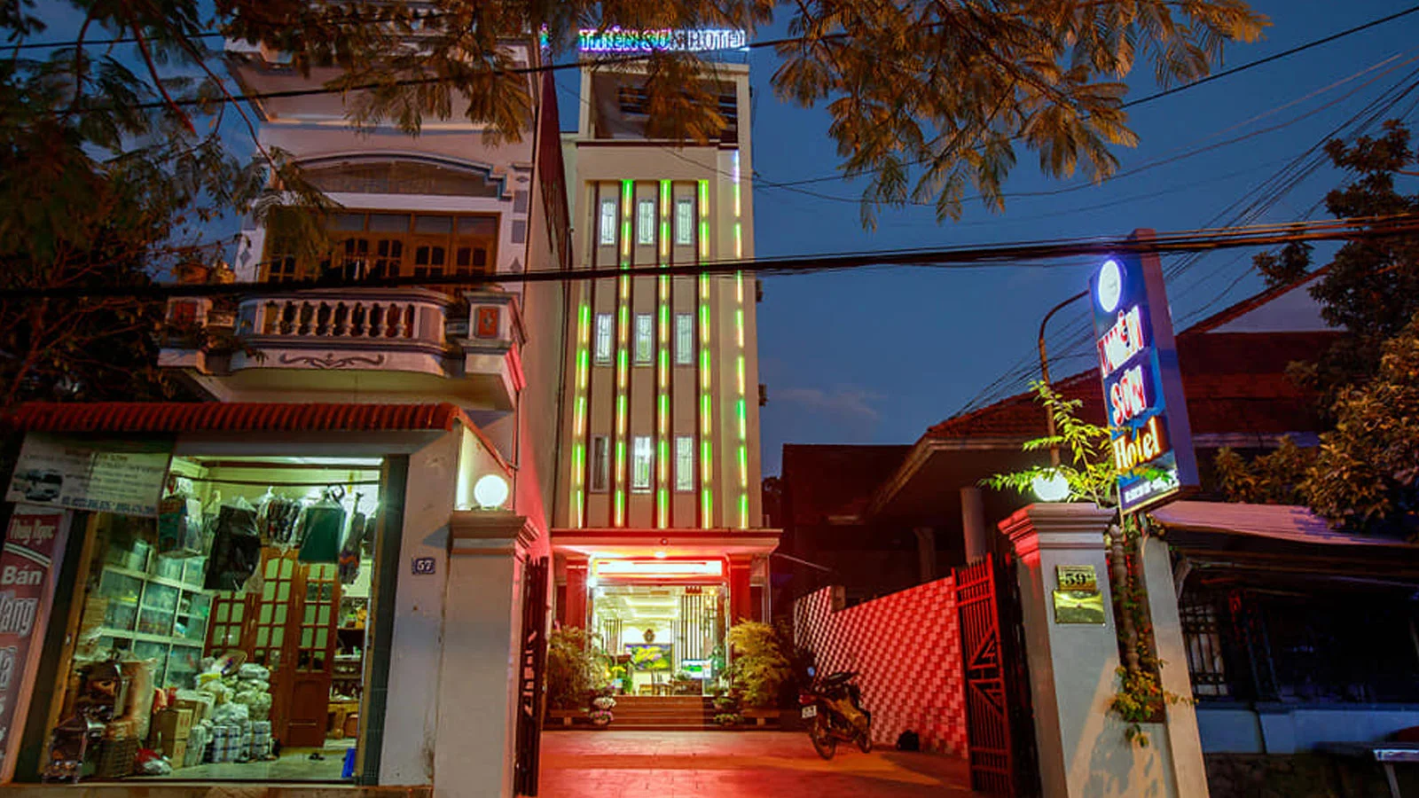 Khách sạn Thiên Sơn Hotel Mộc Châu