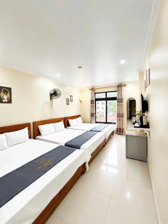 Khách sạn Cát Bà Flora Hotel