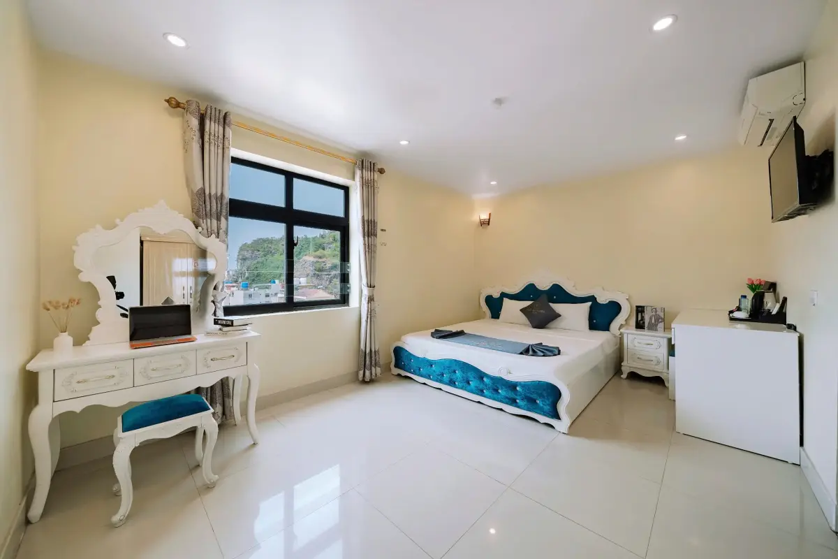 Khách sạn Cát Bà Flora Hotel