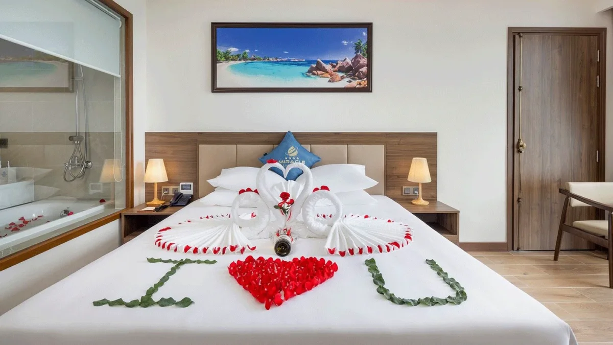 Khách sạn Miracle Luxury Hotel Nha Trang