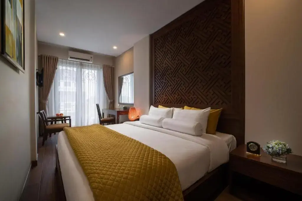 Khách sạn Hà Nội Lakeside Premium Hotel