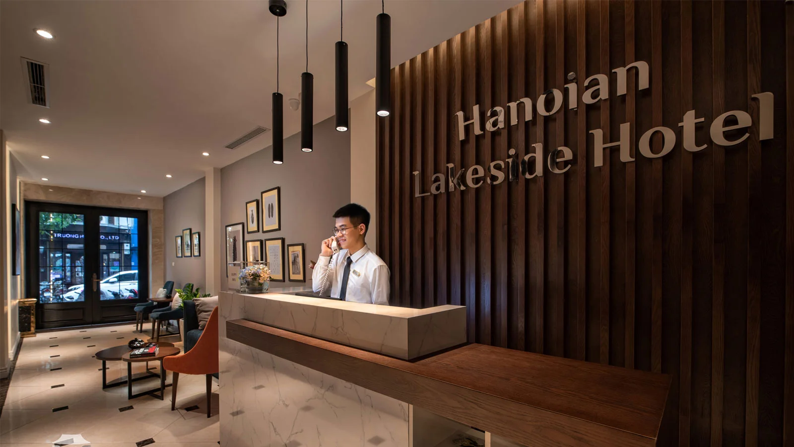 Khách sạn Hà Nội Lakeside Premium Hotel