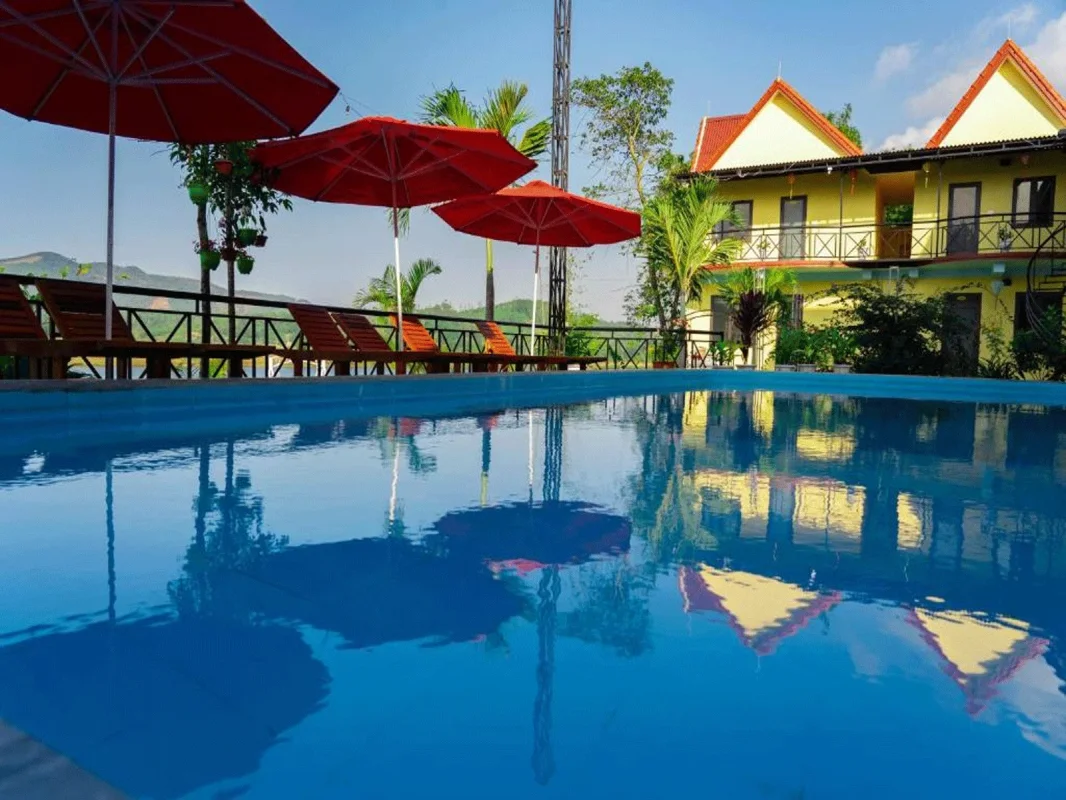 Khách sạn Phong Nha Escape Bungalow Quảng Bình