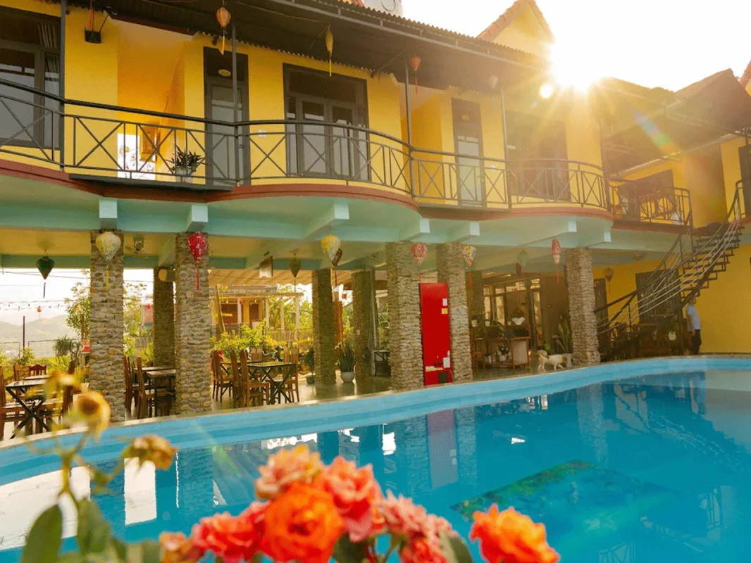Khách sạn Phong Nha Escape Bungalow Quảng Bình