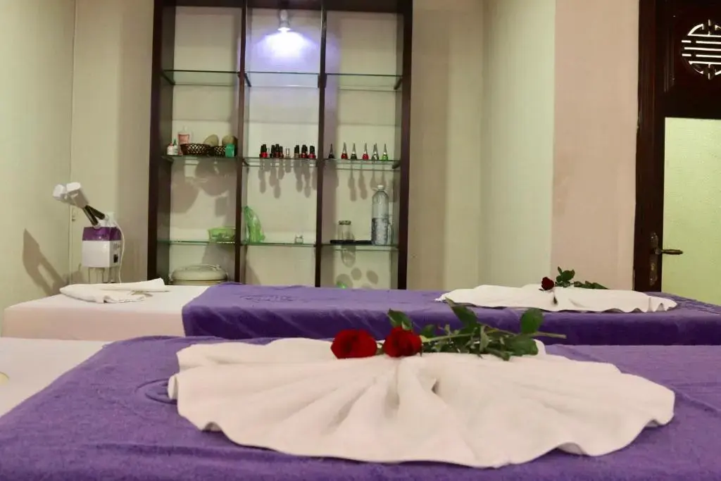Khách sạn Long Life Riverside Hotel Hội An