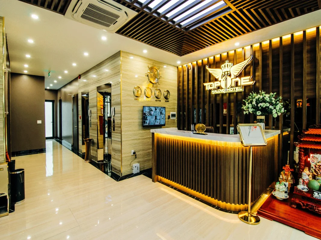 Khách sạn Top One Hạ Long Hotel