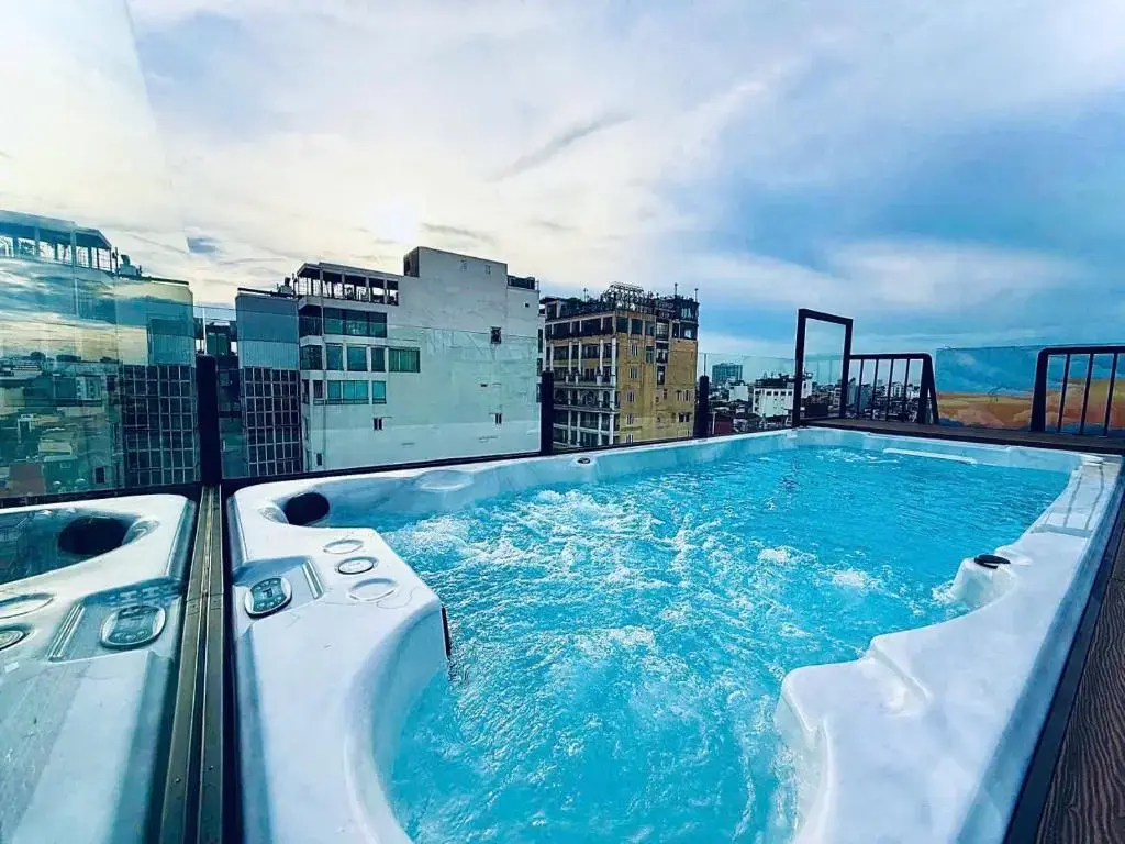 Khách sạn Lucien Hotel & Spa Hà Nội