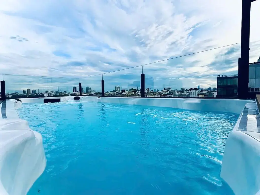 Khách sạn Lucien Hotel & Spa Hà Nội