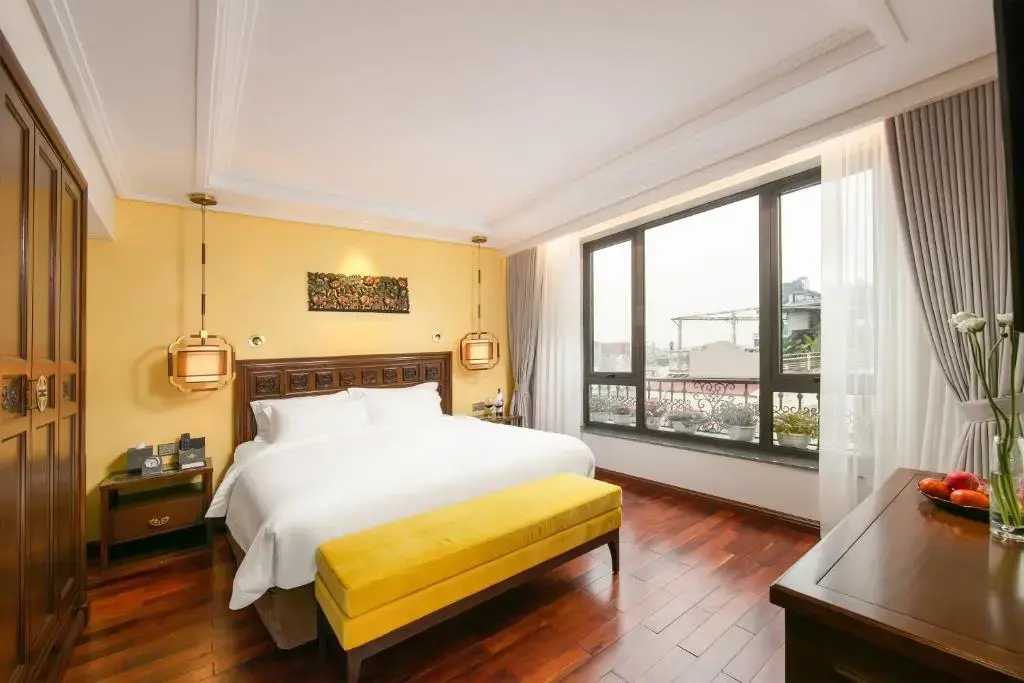 Khách sạn Lucien Hotel & Spa Hà Nội
