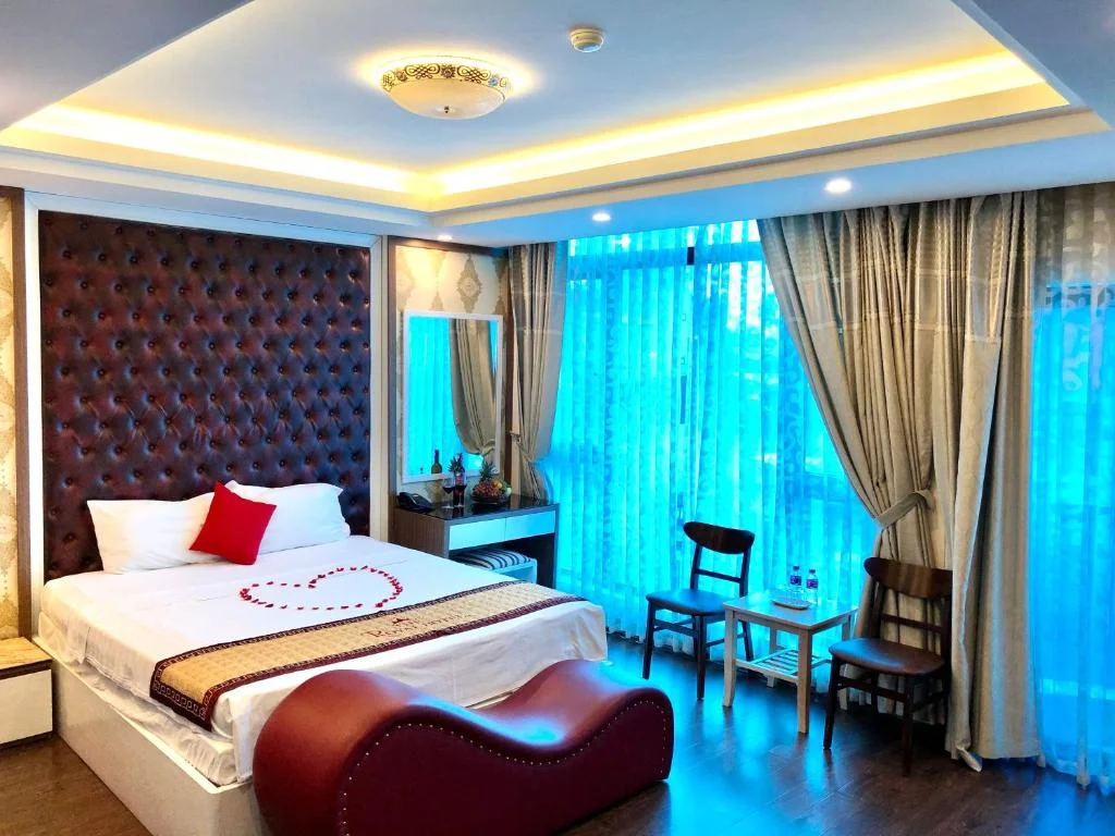 Khách sạn The Royal Hotel Hà Nội