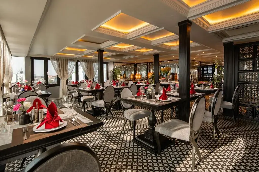Khách sạn Acoustic Hotel & Spa Hà Nội